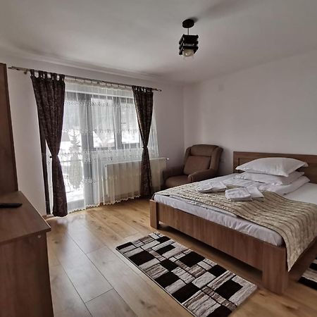 Casa Dana Olteanu Hotel Moeciu De Sus Eksteriør billede