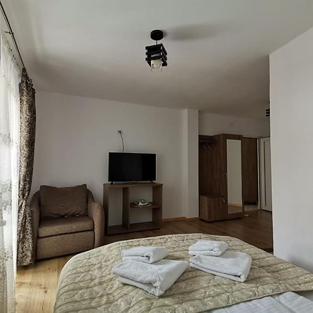 Casa Dana Olteanu Hotel Moeciu De Sus Eksteriør billede