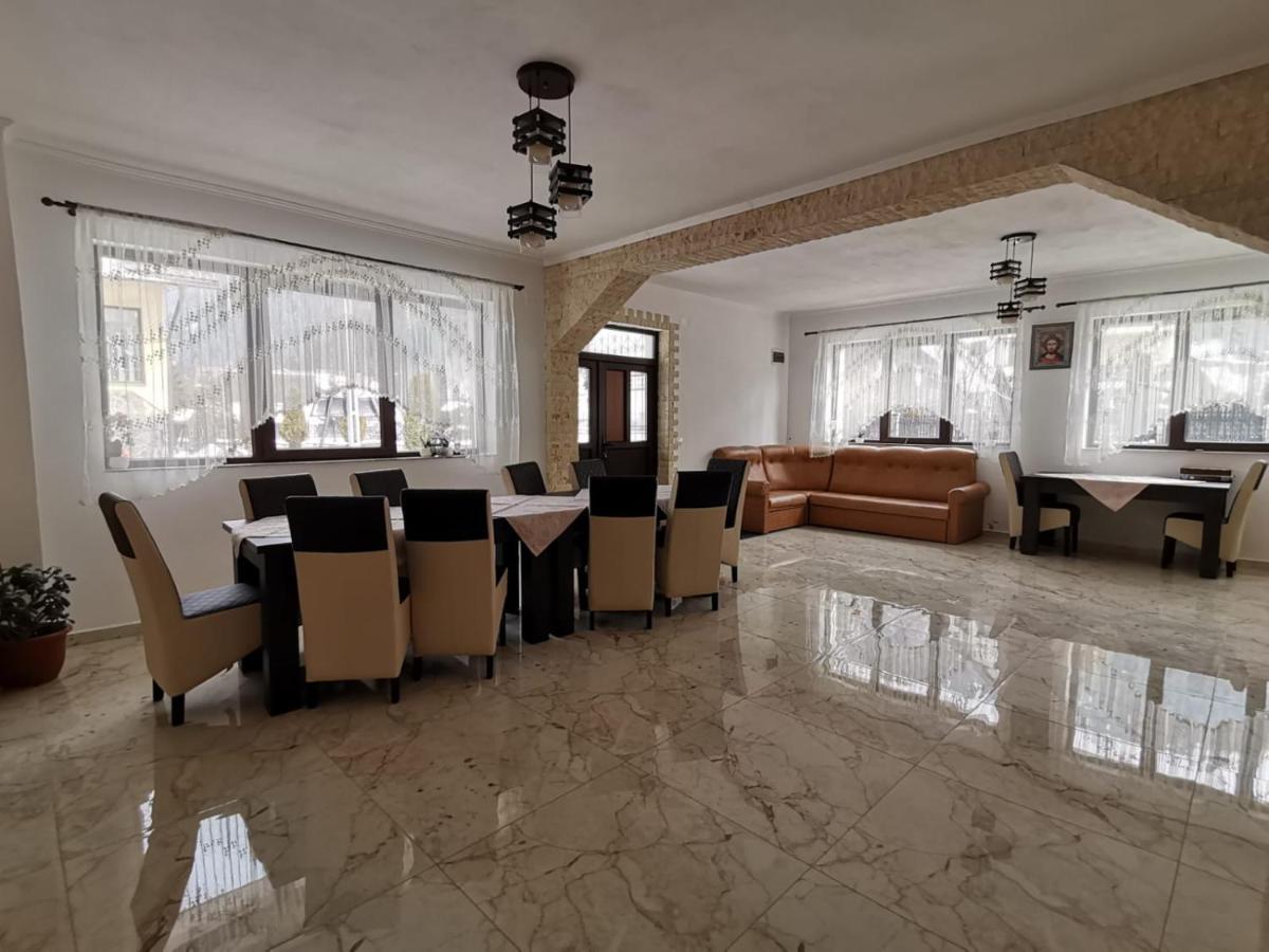 Casa Dana Olteanu Hotel Moeciu De Sus Eksteriør billede
