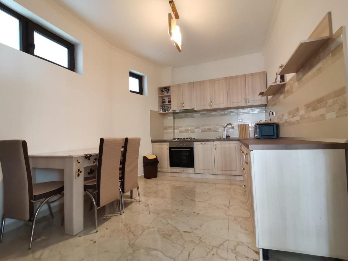Casa Dana Olteanu Hotel Moeciu De Sus Eksteriør billede