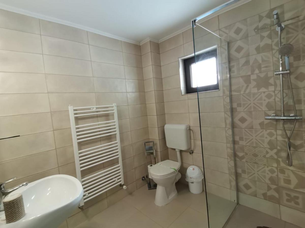 Casa Dana Olteanu Hotel Moeciu De Sus Eksteriør billede